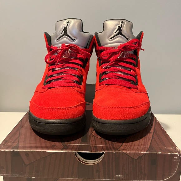 Jordan 5 Raging Bull Size 10 - Picture 2 of 3